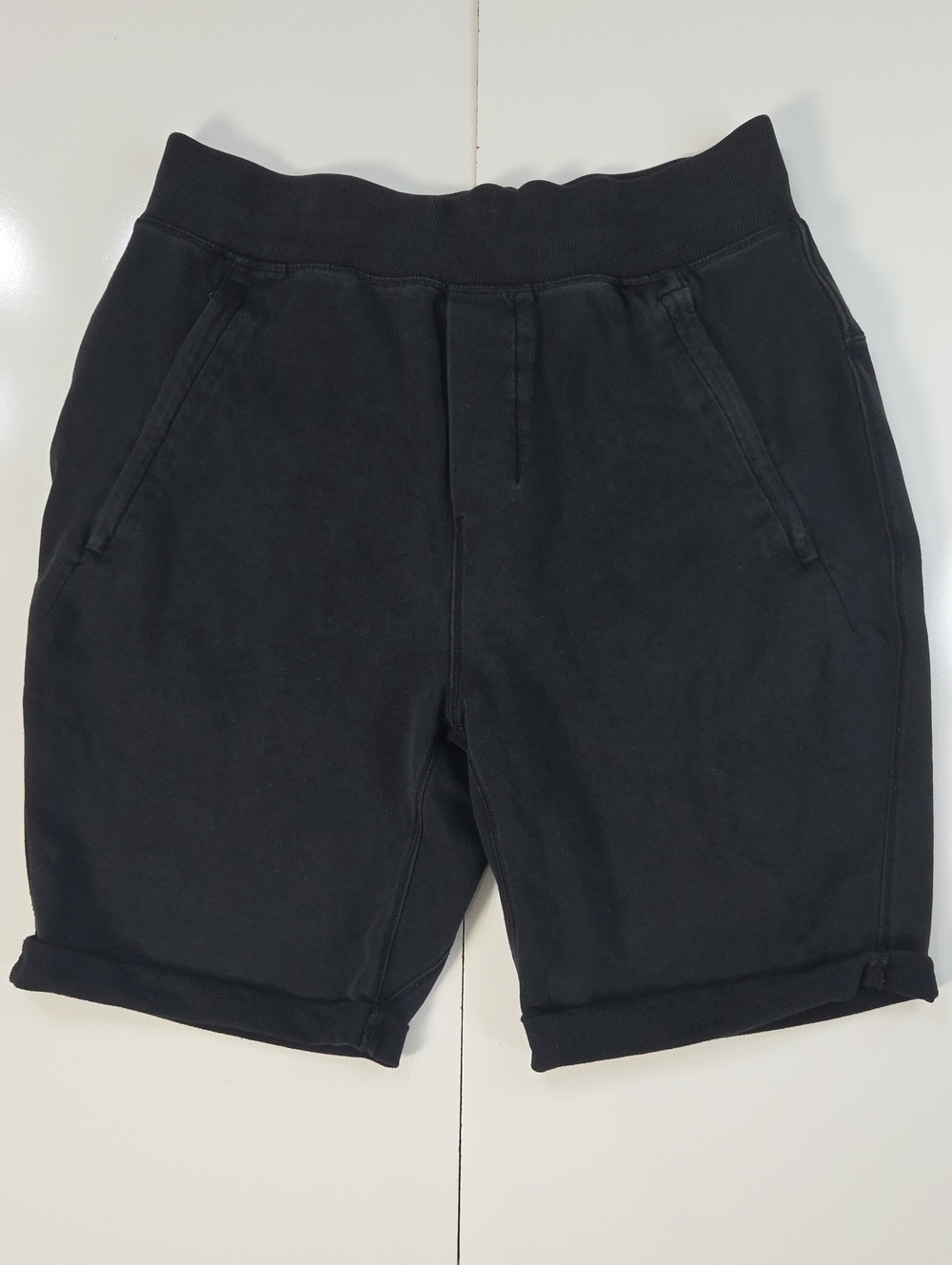 lululemon athletica Black Men's Athletic Pull-On Shorts Drawstring 7"